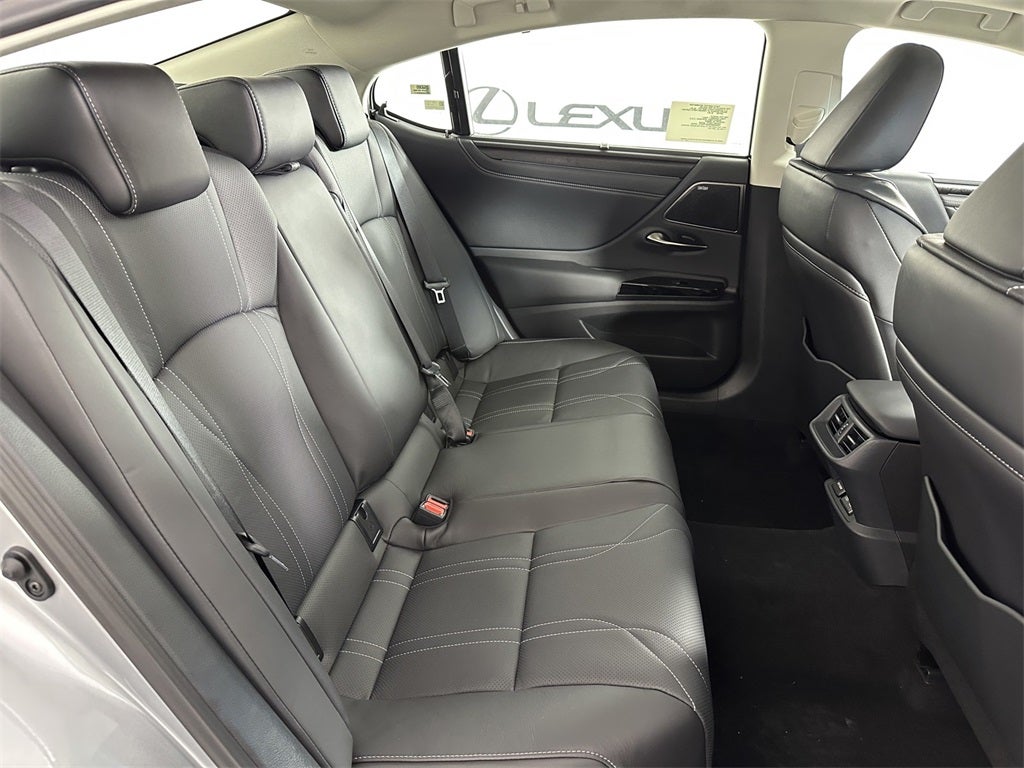 2025 Lexus ES 350 Ultra Luxury