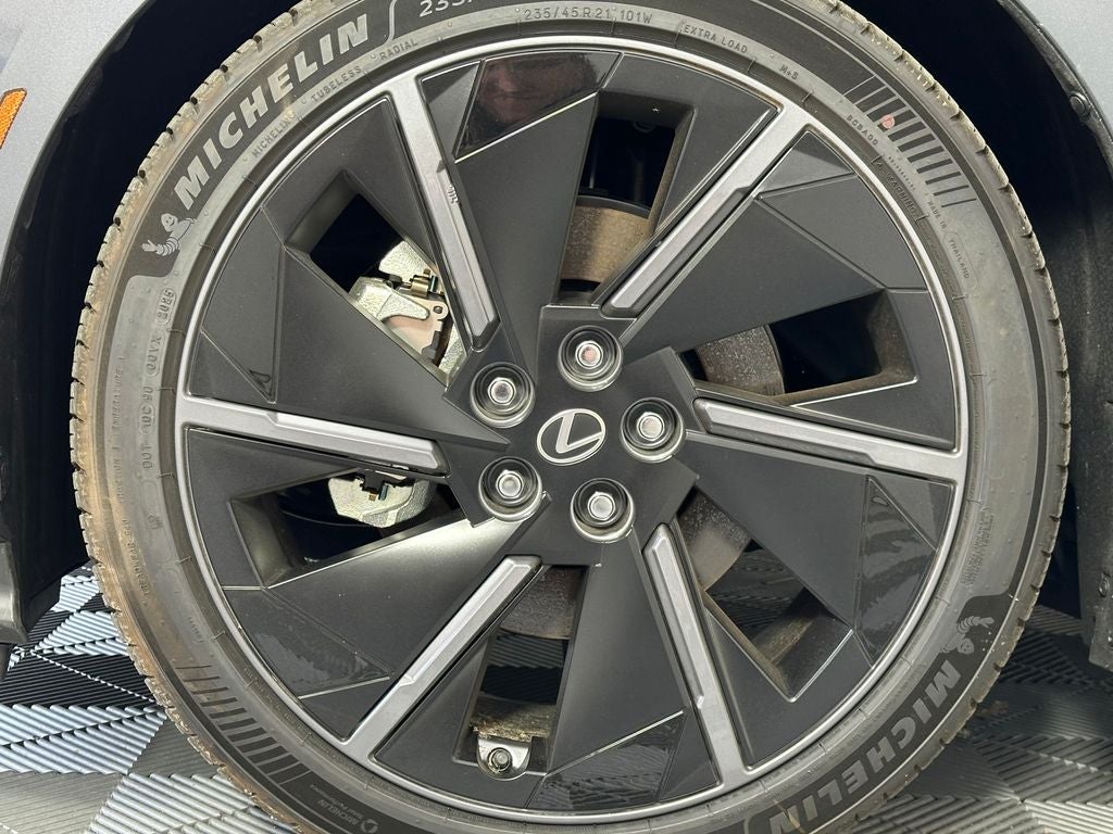 2026 Lexus ES ES 500e Premium