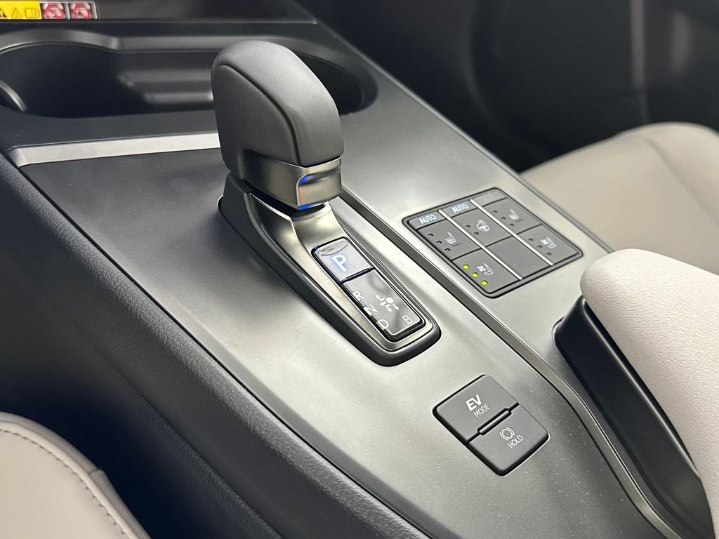 2026 Lexus UX 300h Premium