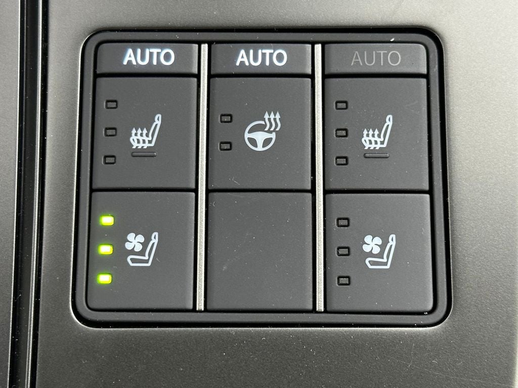 2026 Lexus UX 300h Premium