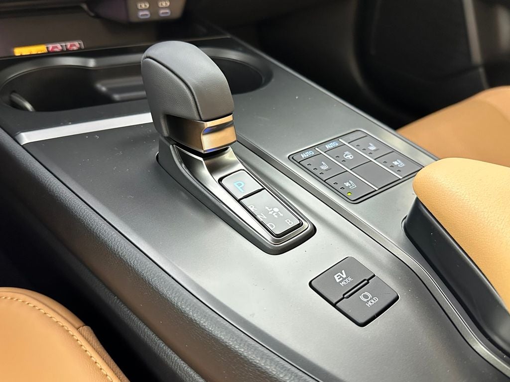 2026 Lexus UX 300h Premium