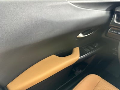 2026 Lexus UX 300h Premium