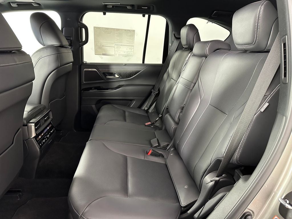 2026 Lexus LX 700h Luxury