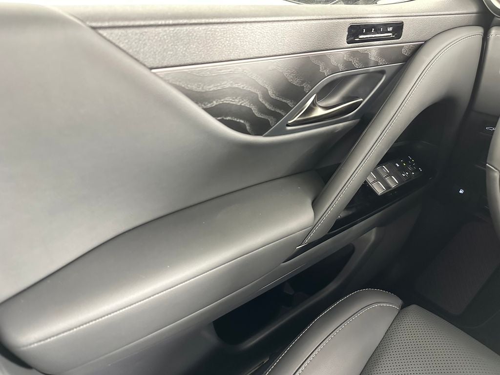 2026 Lexus LX 700h Luxury