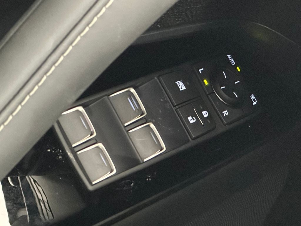 2026 Lexus LX 700h Luxury
