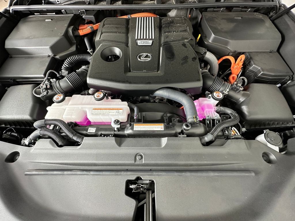 2026 Lexus LX 700h Luxury