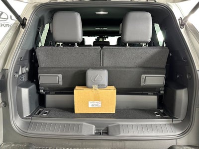 2026 Lexus LX 700h Luxury