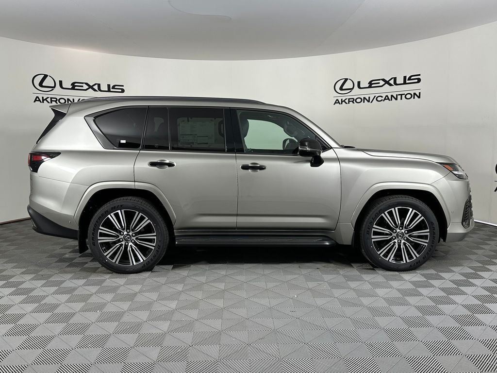 2026 Lexus LX 700h Luxury