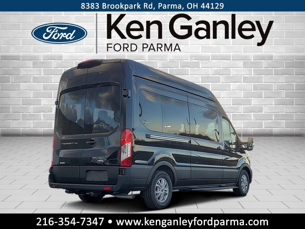 2025 Ford Transit-350 XL