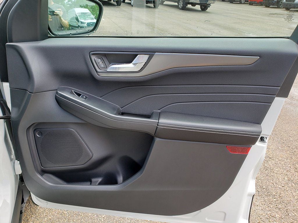 2024 Ford Escape Plug-In Hybrid Base