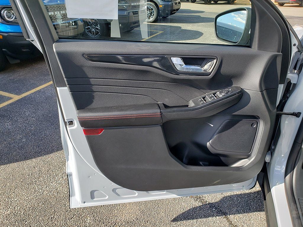 2026 Ford Escape Hybrid ST-Line Select