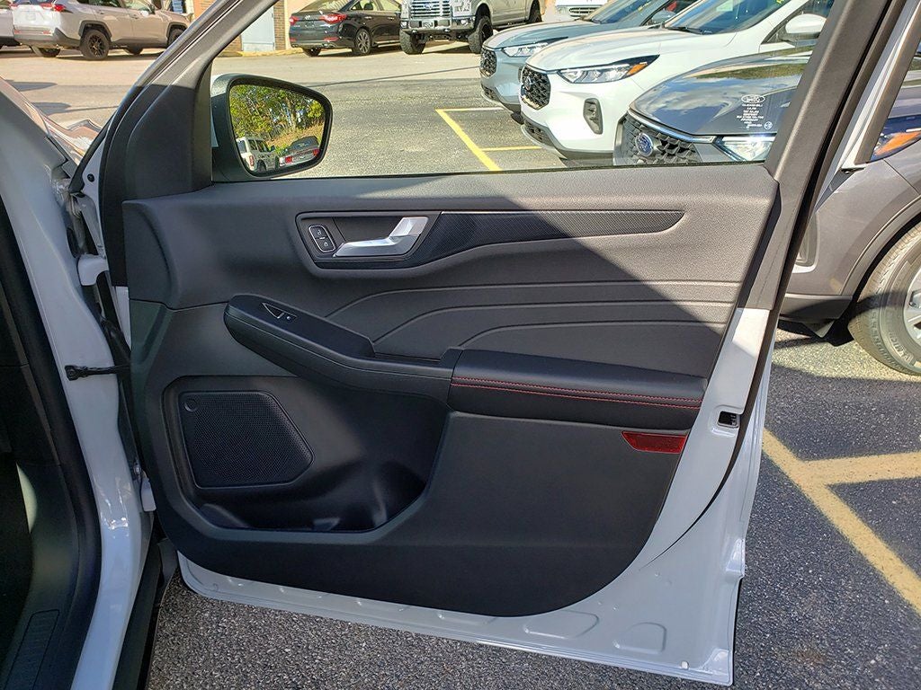 2026 Ford Escape Hybrid ST-Line Select
