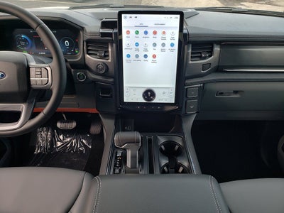 2025 Ford F-150 Lightning Flash