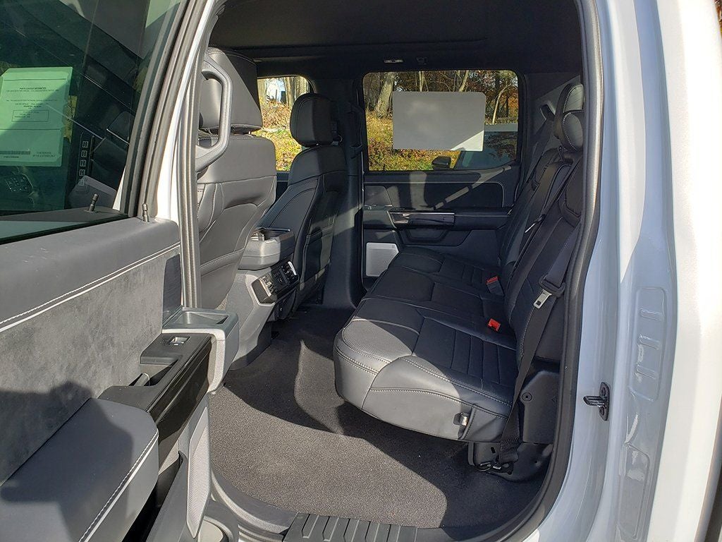 2025 Ford F-150 Lightning Platinum