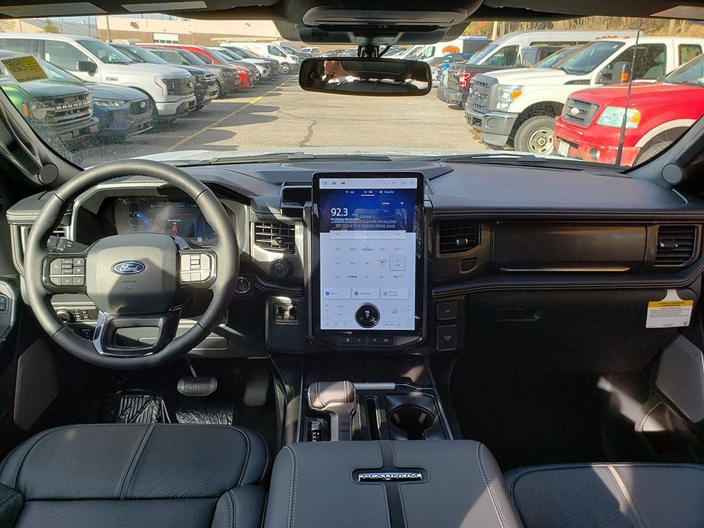 2025 Ford F-150 Lightning Platinum
