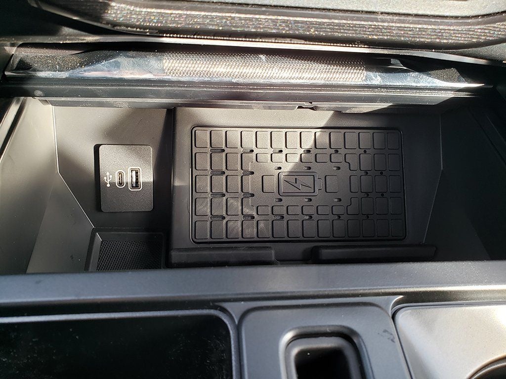 2025 Ford F-150 Lightning Platinum
