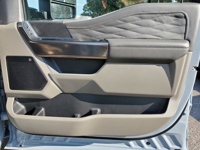 2027 Ford F-350SD Platinum DRW