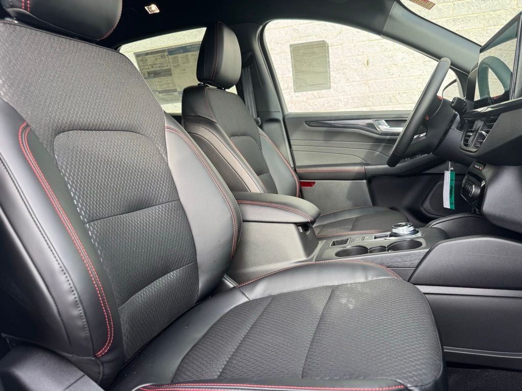 2026 Ford Escape Hybrid ST-Line Select