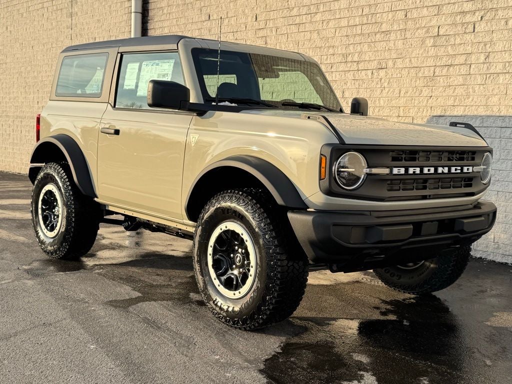 2025 Ford Bronco Base