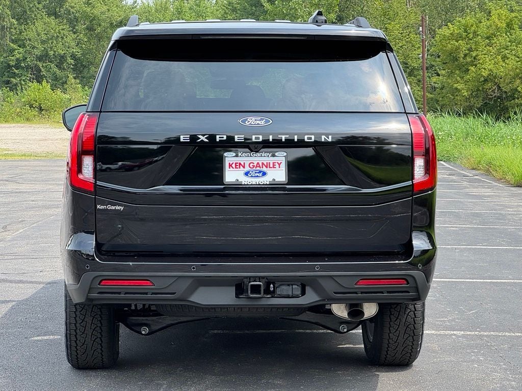 2027 Ford Expedition Active