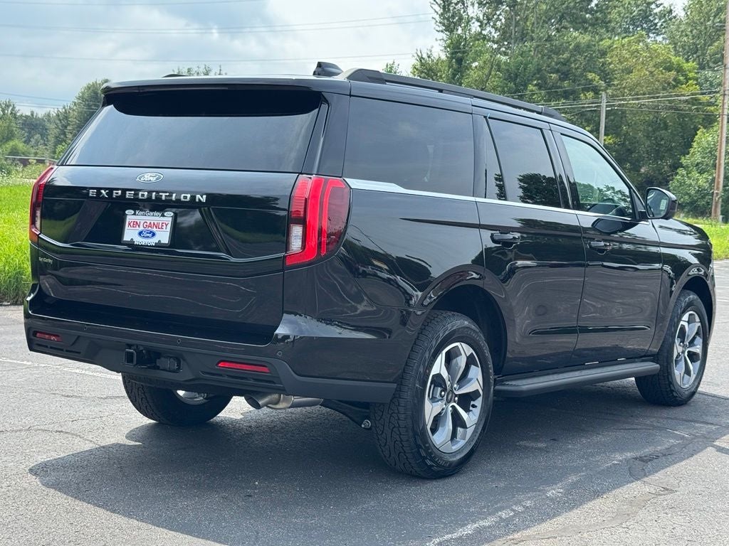 2027 Ford Expedition Active