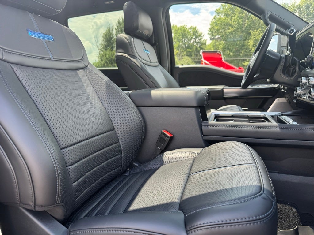 2025 Ford F-350SD Platinum