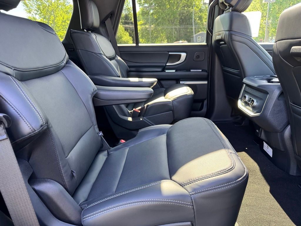 2026 Ford Expedition Platinum®