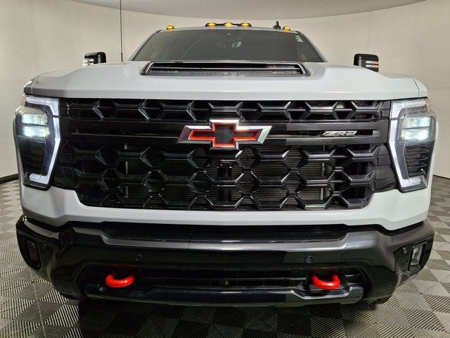 2025 Chevrolet Silverado 2500HD ZR2