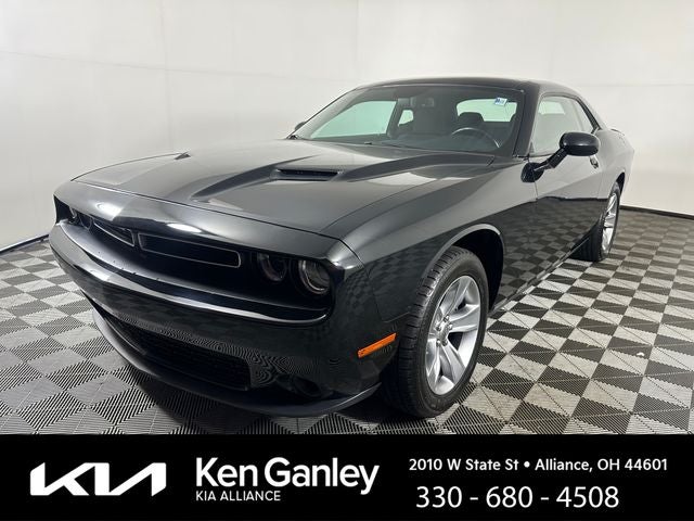 2022 Dodge Challenger SXT