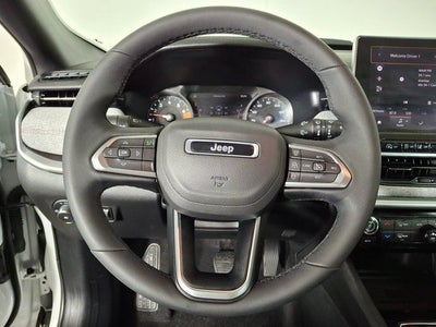 2023 Jeep Compass Latitude Lux