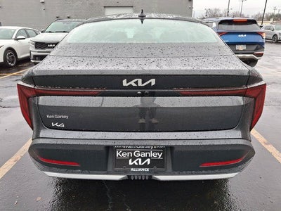 2026 Kia K4 LXS