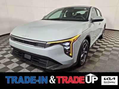 2026 Kia K4 LXS