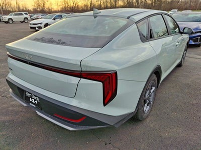 2026 Kia K4 LXS