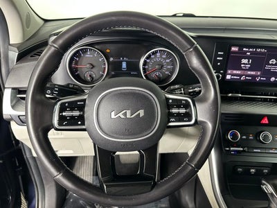 2023 Kia Carnival LX Seat Package