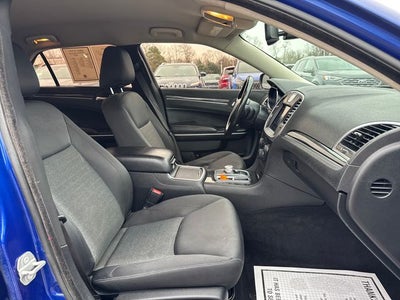 2020 Chrysler 300 Touring