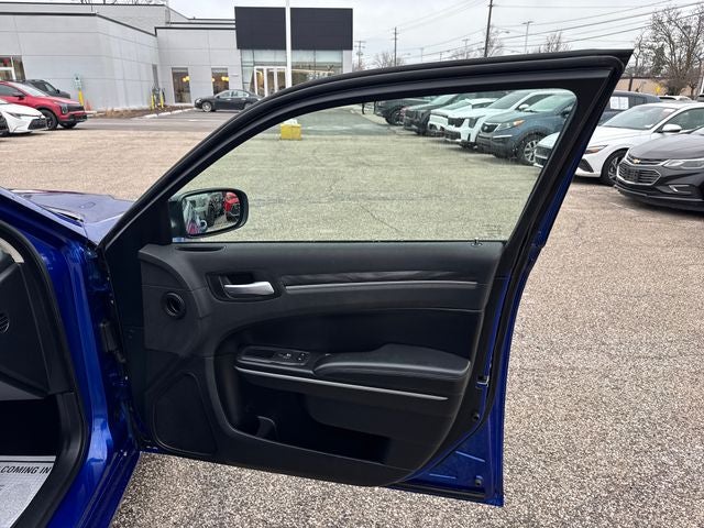 2020 Chrysler 300 Touring