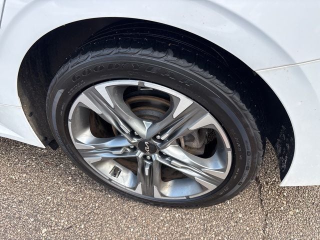 2024 Kia K5 EX