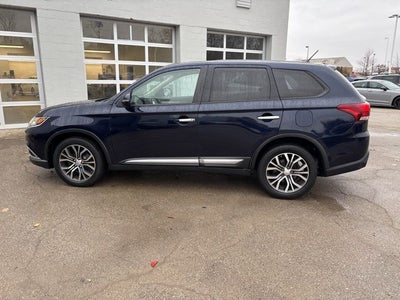 2016 Mitsubishi Outlander SE