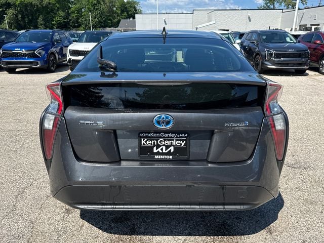 2016 Toyota Prius Three