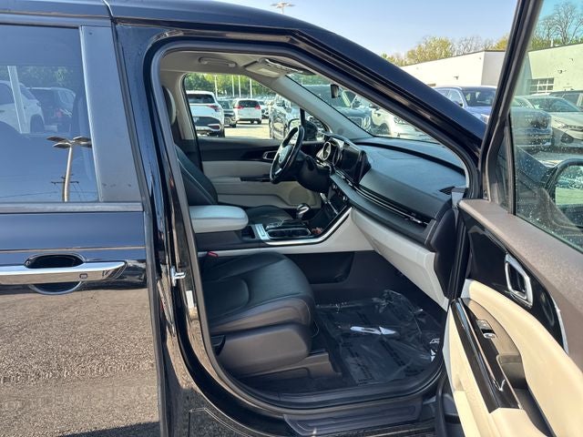 2022 Kia Carnival EX