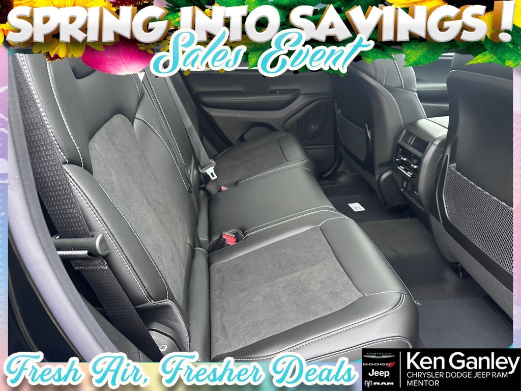 2026 Jeep Grand Cherokee GRAND CHEROKEE LAREDO ALTITUDE 4X4