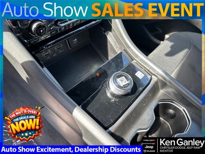 2025 Jeep Grand Cherokee GRAND CHEROKEE L LAREDO X 4X4