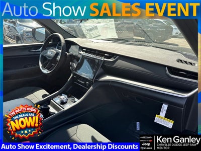 2025 Jeep Grand Cherokee GRAND CHEROKEE L LAREDO X 4X4