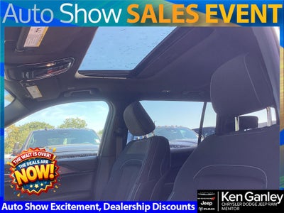 2025 Jeep Grand Cherokee GRAND CHEROKEE L LAREDO X 4X4