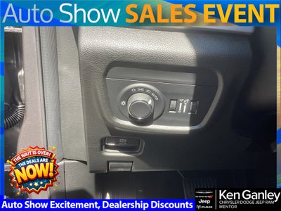 2025 Jeep Grand Cherokee GRAND CHEROKEE L LAREDO X 4X4