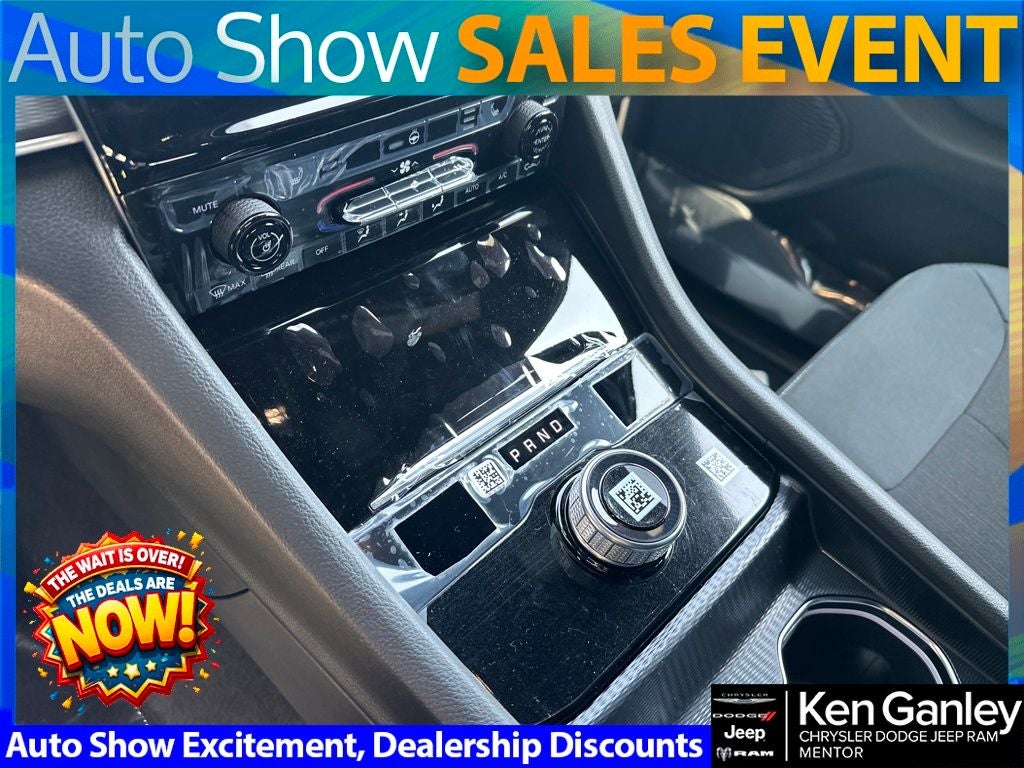 2025 Jeep Grand Cherokee GRAND CHEROKEE L LAREDO X 4X4