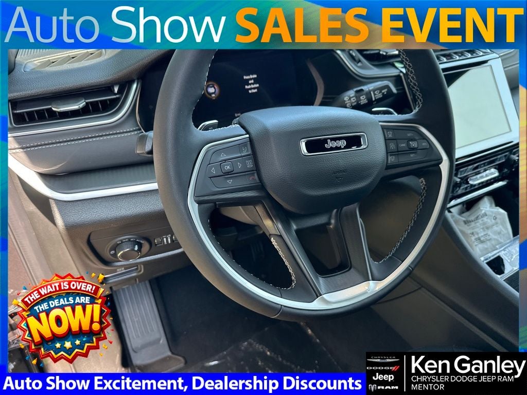 2025 Jeep Grand Cherokee GRAND CHEROKEE L LAREDO X 4X4