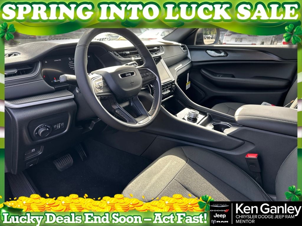 2025 Jeep Grand Cherokee GRAND CHEROKEE L LAREDO X 4X4
