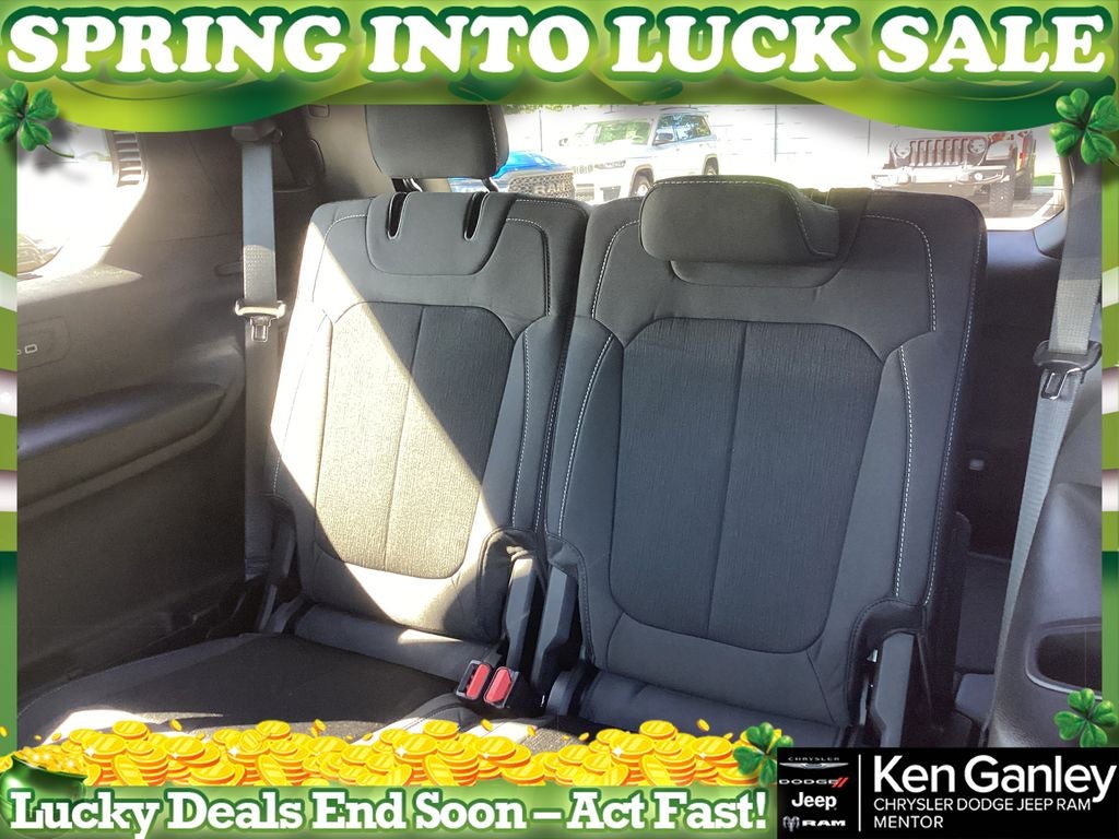 2025 Jeep Grand Cherokee GRAND CHEROKEE L LAREDO X 4X4