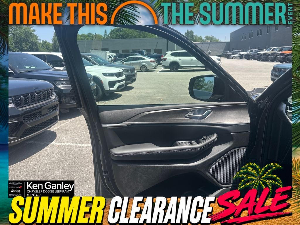 2026 Jeep Grand Cherokee GRAND CHEROKEE L LAREDO ALTITUDE 4X4